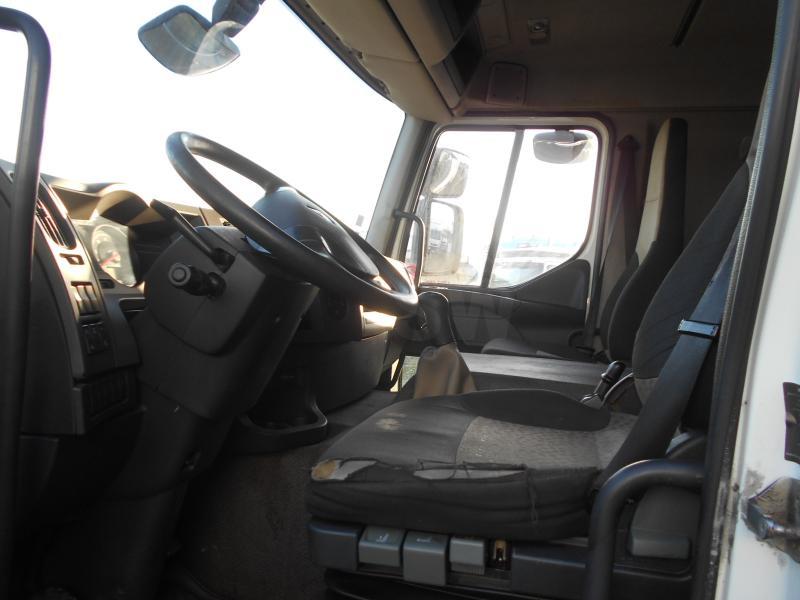 Box truck Renault Premium 310 DXI: picture 10