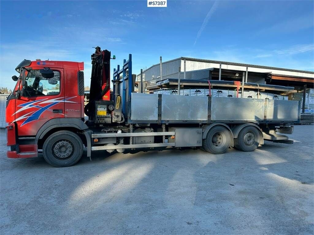 Dropside/ Flatbed truck, Crane truck Volvo FM 420: picture 11