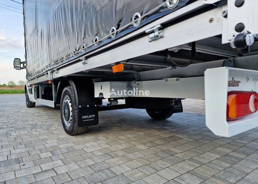 Curtain side van Renault Master: picture 13