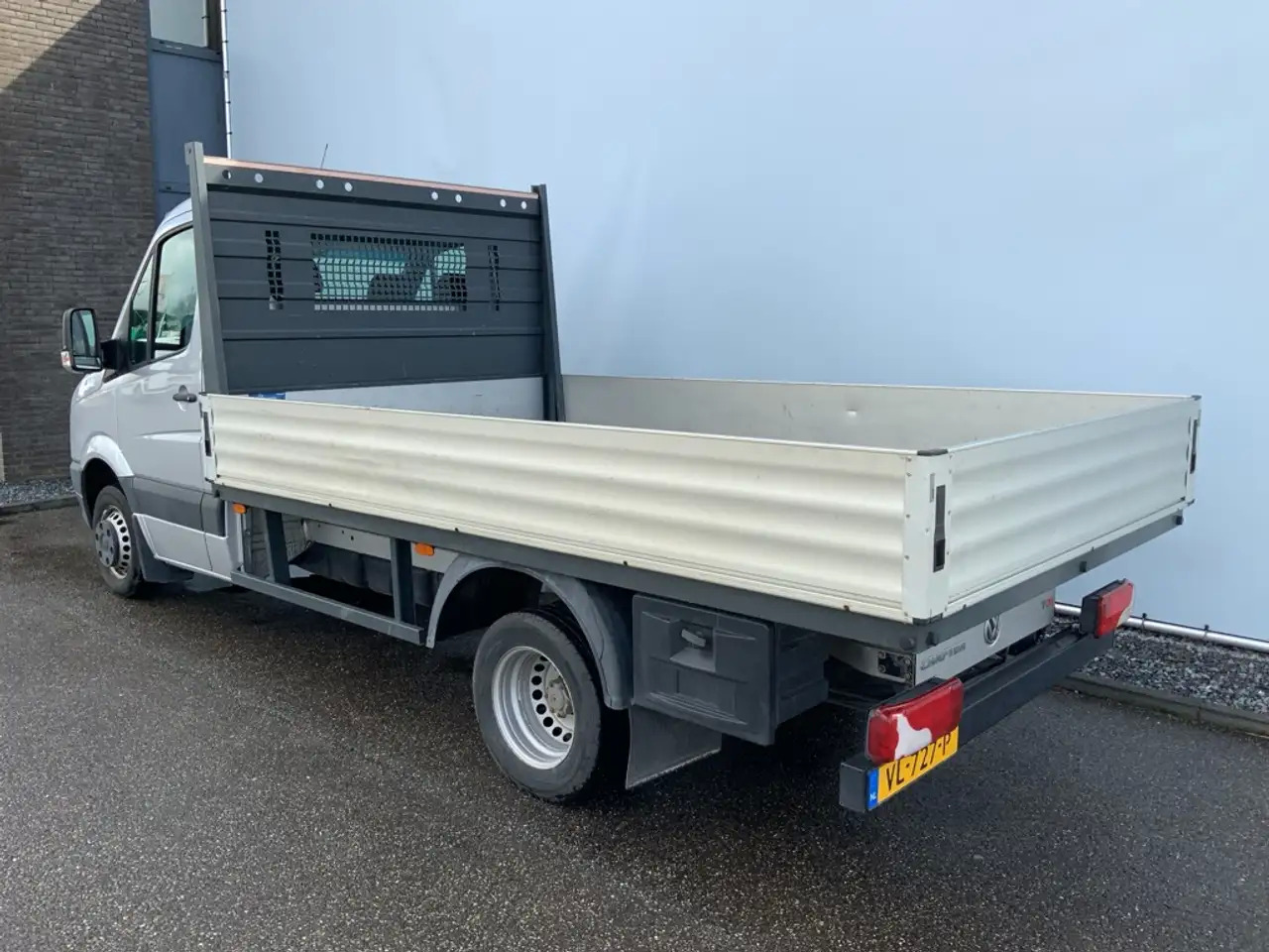 Leasing of Volkswagen Crafter 46 2.0 TDI L2H1 Pick Up Airco Navi Cruise 3 Zits E Volkswagen Crafter 46 2.0 TDI L2H1 Pick Up Airco Navi Cruise 3 Zits E: picture 4
