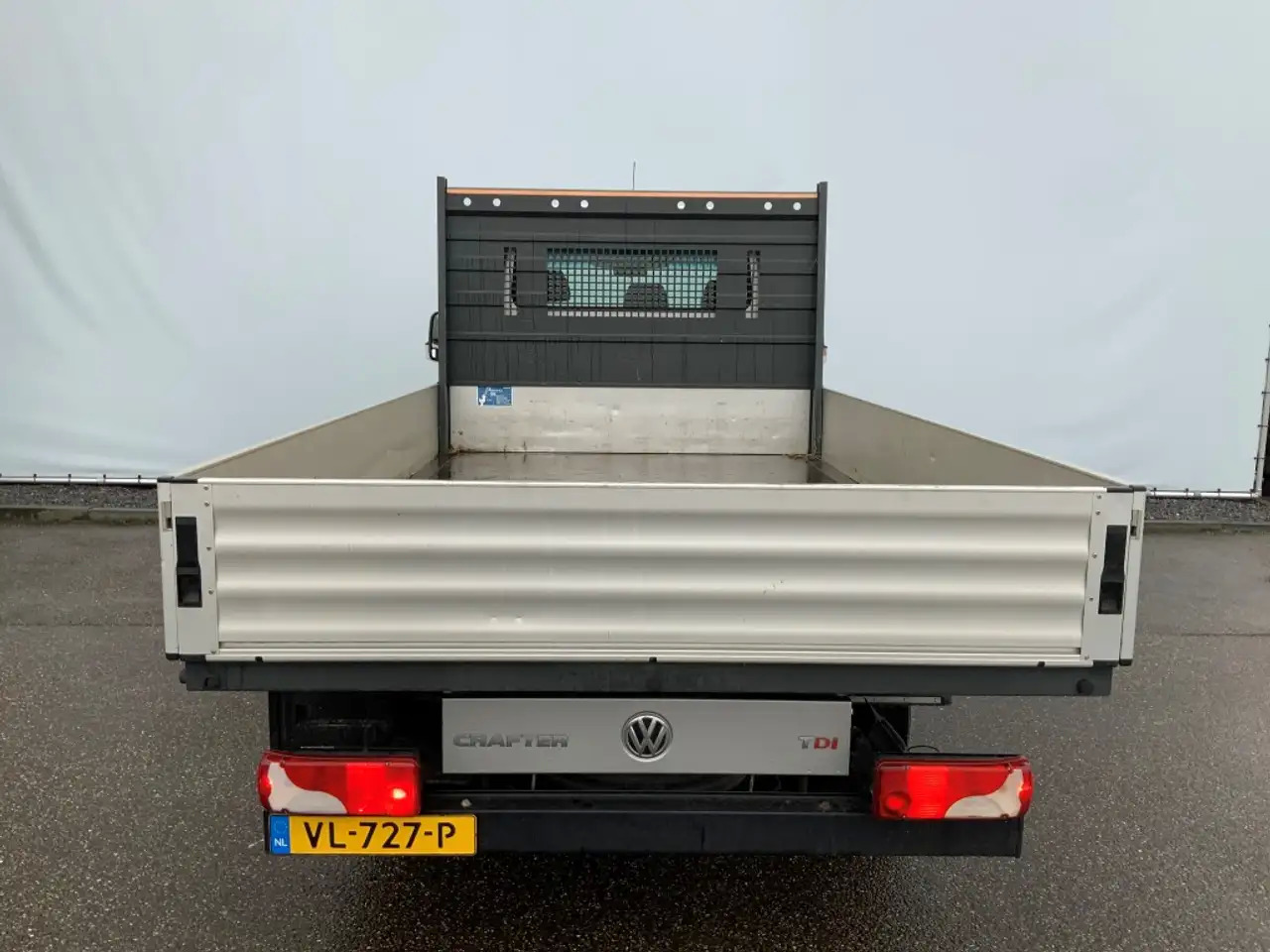Leasing of Volkswagen Crafter 46 2.0 TDI L2H1 Pick Up Airco Navi Cruise 3 Zits E Volkswagen Crafter 46 2.0 TDI L2H1 Pick Up Airco Navi Cruise 3 Zits E: picture 17