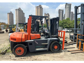 TCM FD 70 - Diesel forklift: picture 1