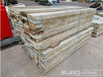  8' Scaffold Boards (100 of) - Construction equipment: picture 1