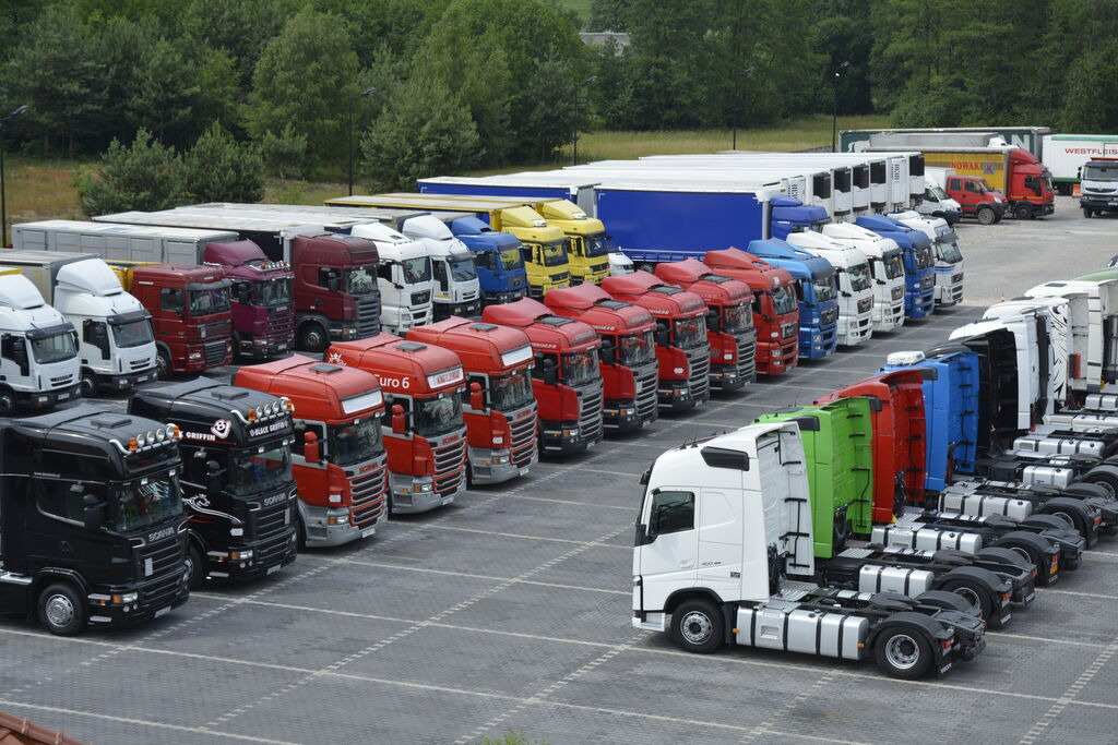 DUETDUDA - Trailers SCHMITZ undefined: picture 24