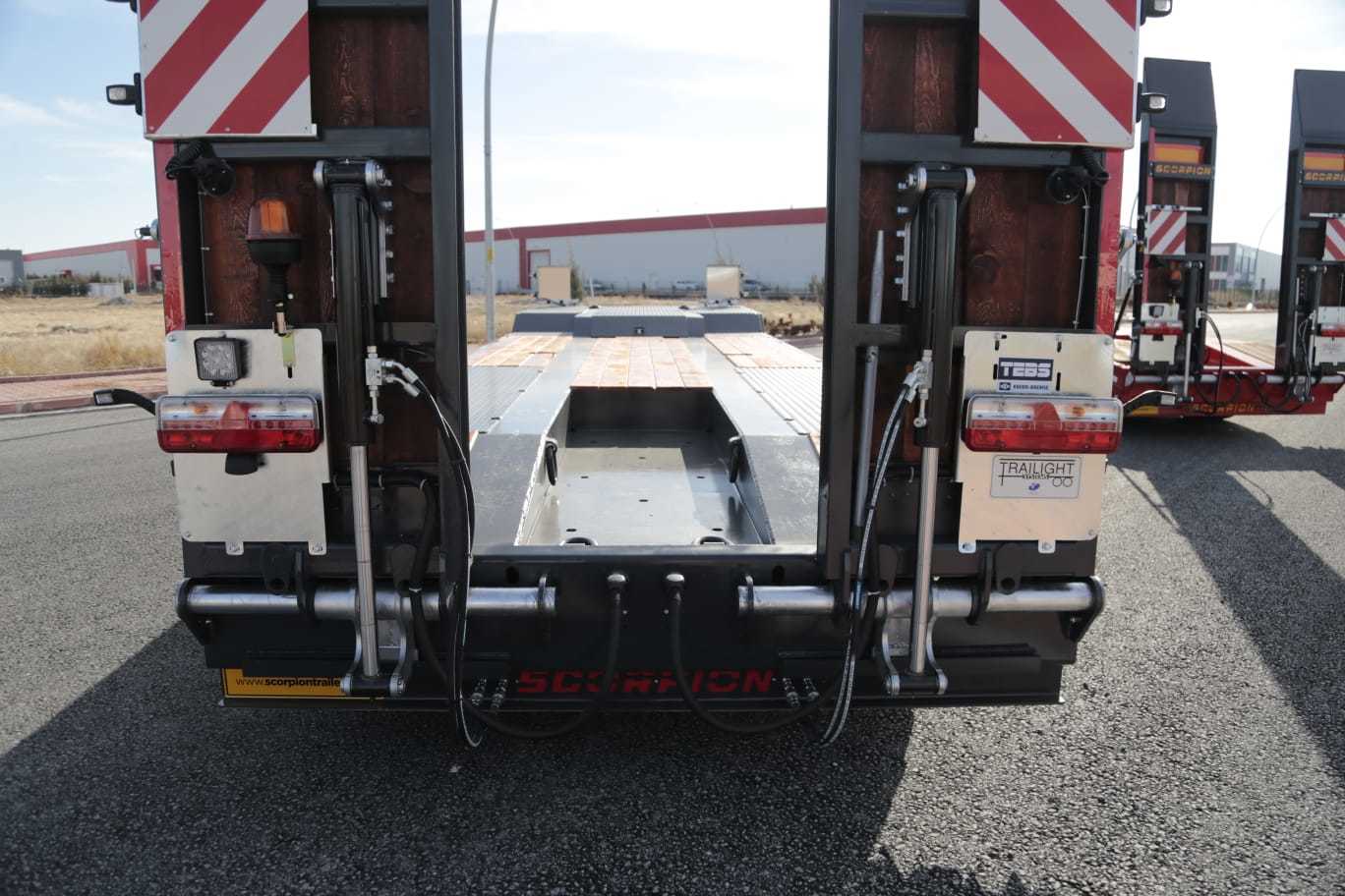 SCORPION TRAILER - vehicles for sale undefined: picture 17