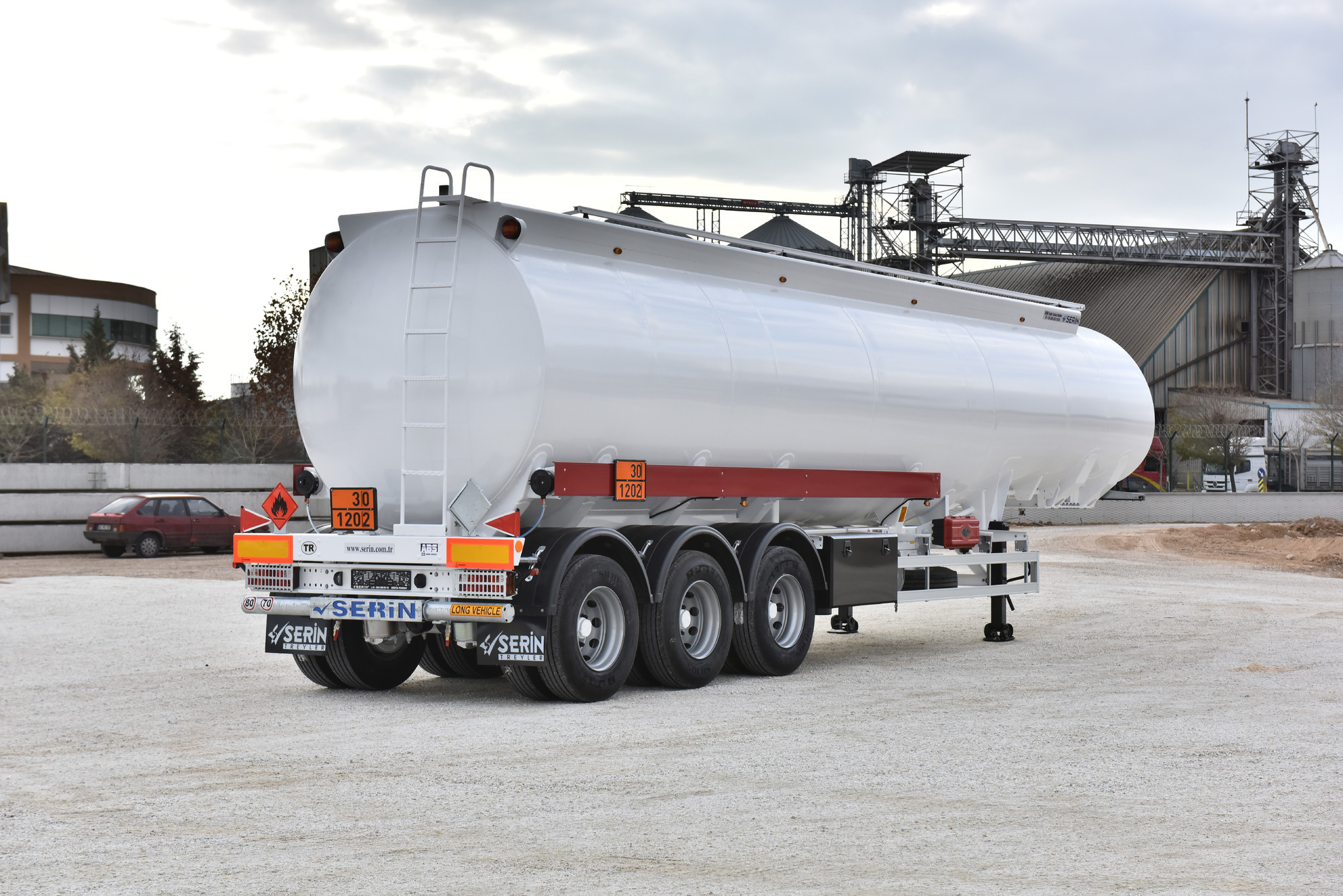 Serin Trailer undefined: picture 27