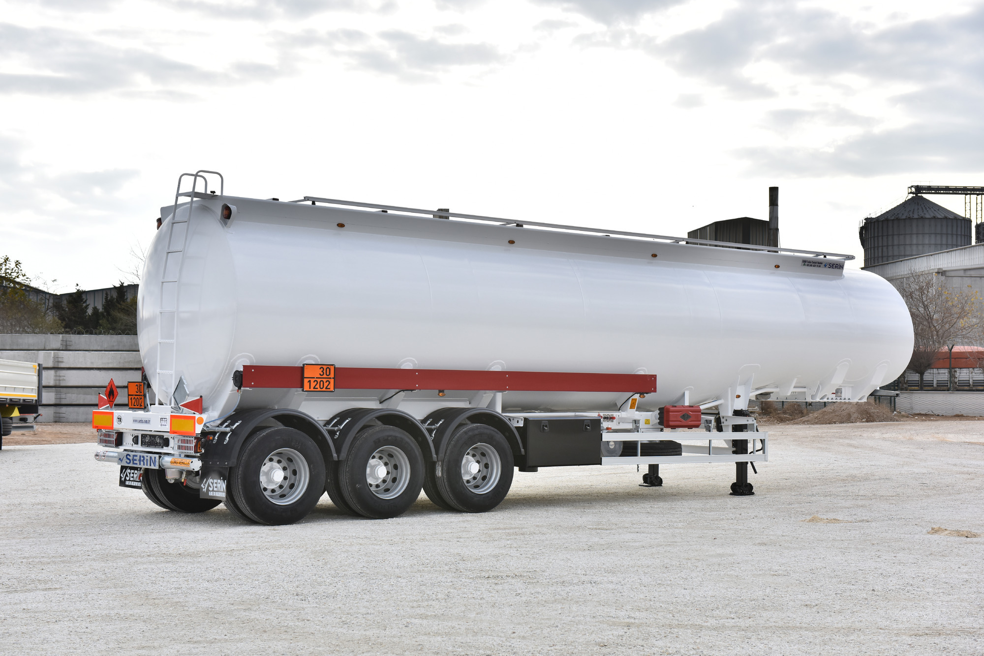 Serin Trailer undefined: picture 28