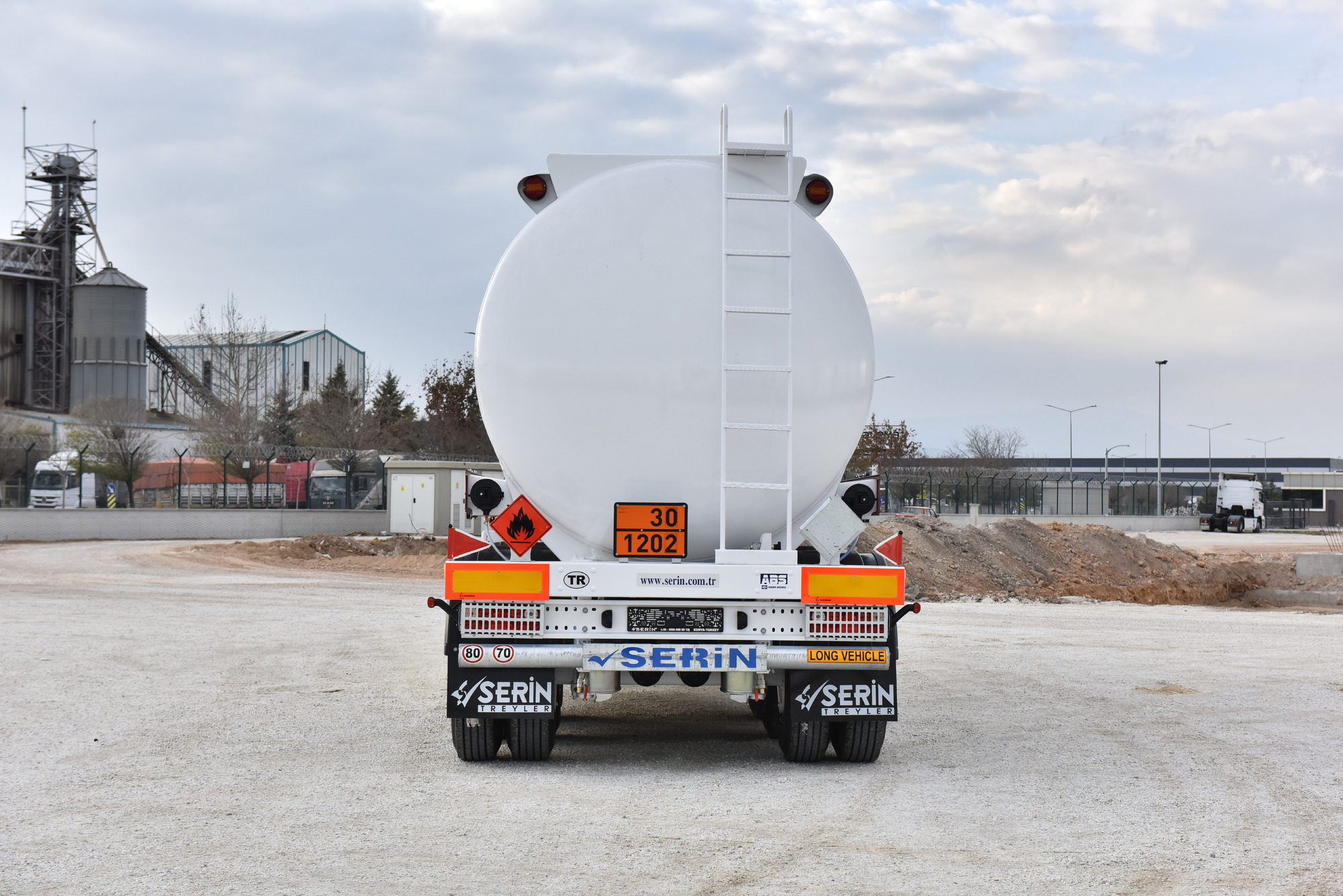 Serin Trailer undefined: picture 26