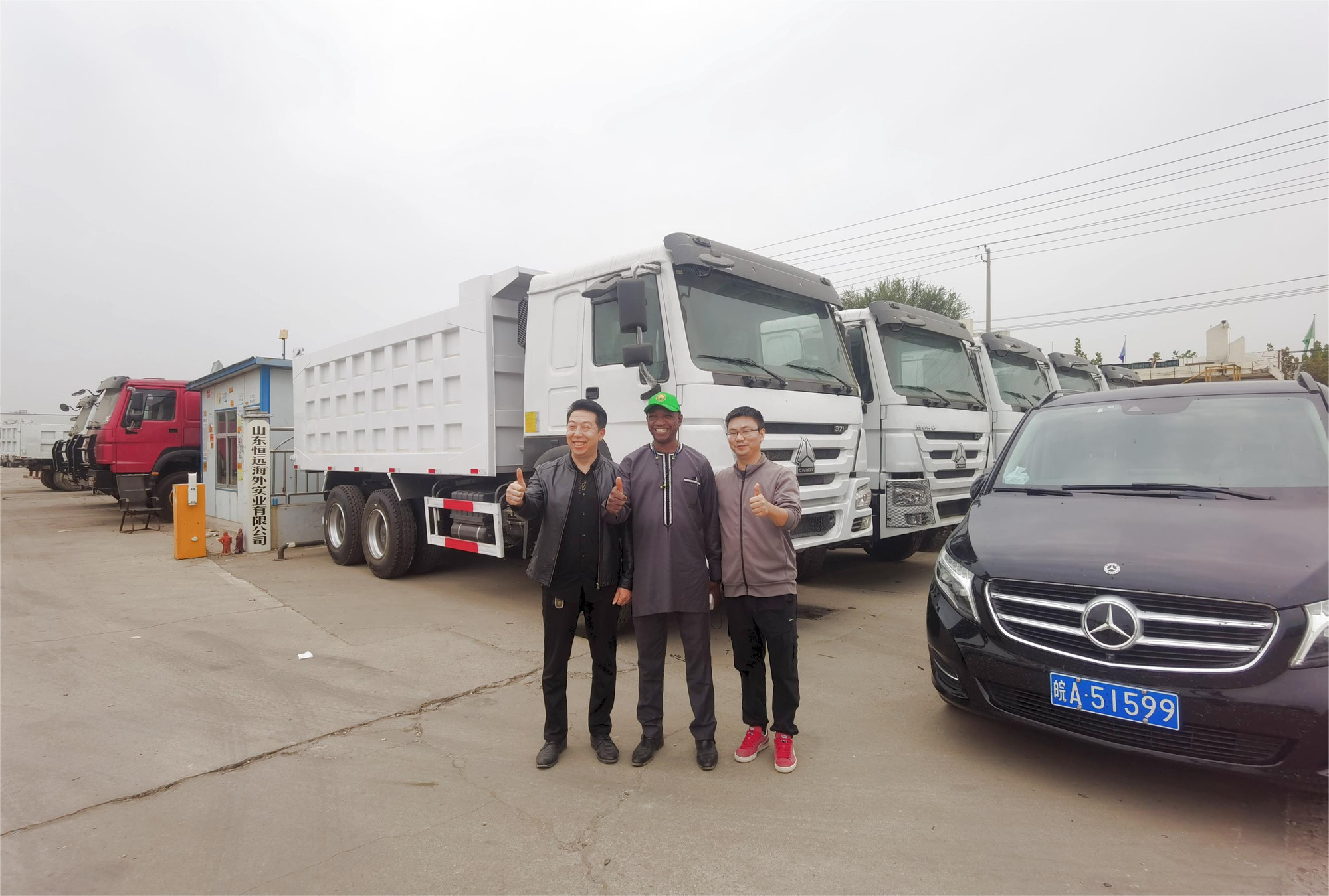 Toaks International Trading Company - Trucks - 6x6, gearbox: manual undefined: picture 6