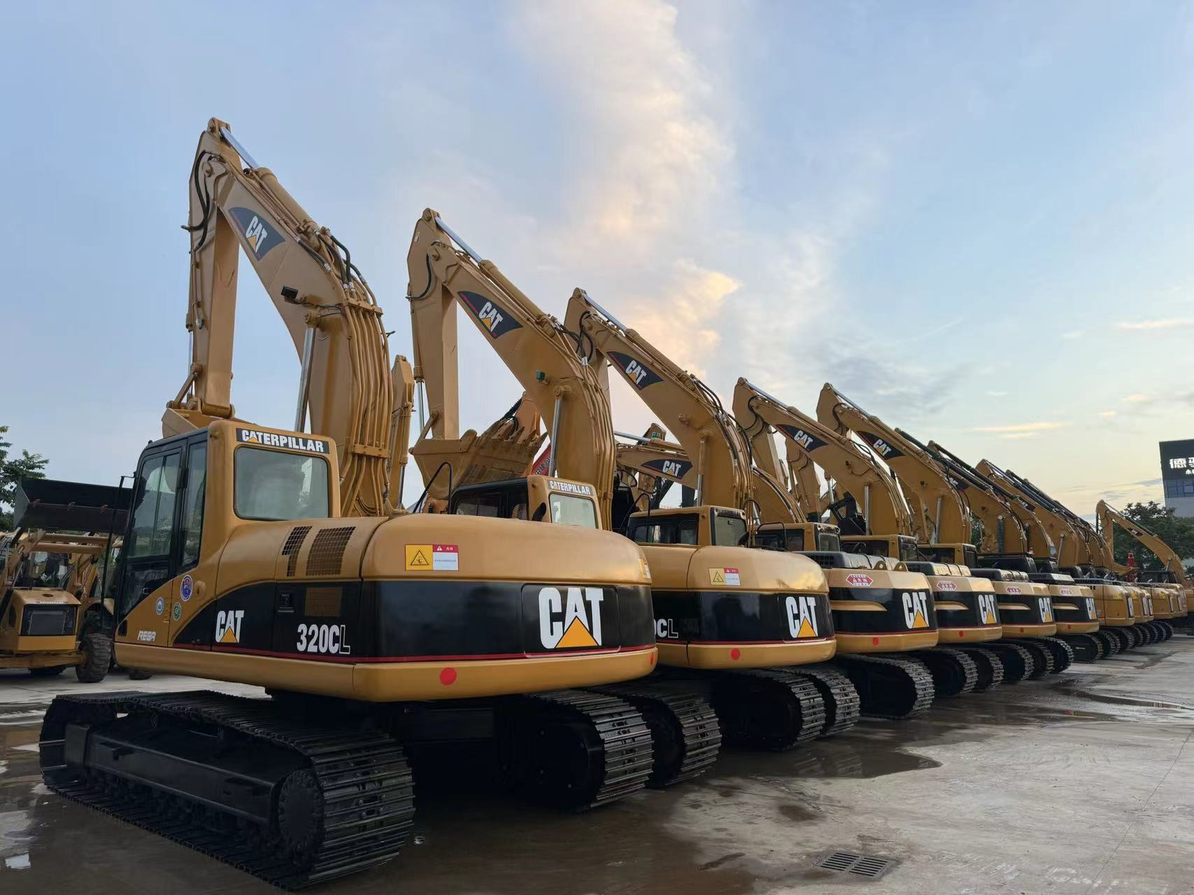 Sunight Development Company Limited - vehicles for sale undefined: picture 3