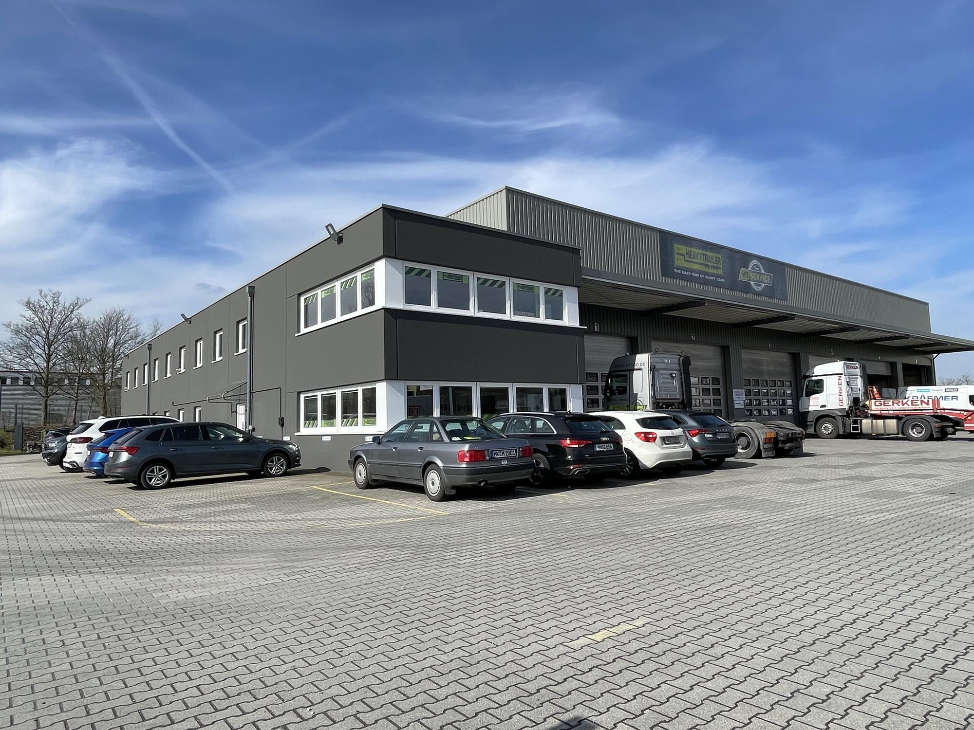 HEAVYTRAILER AG - vehicles for sale undefined: picture 1