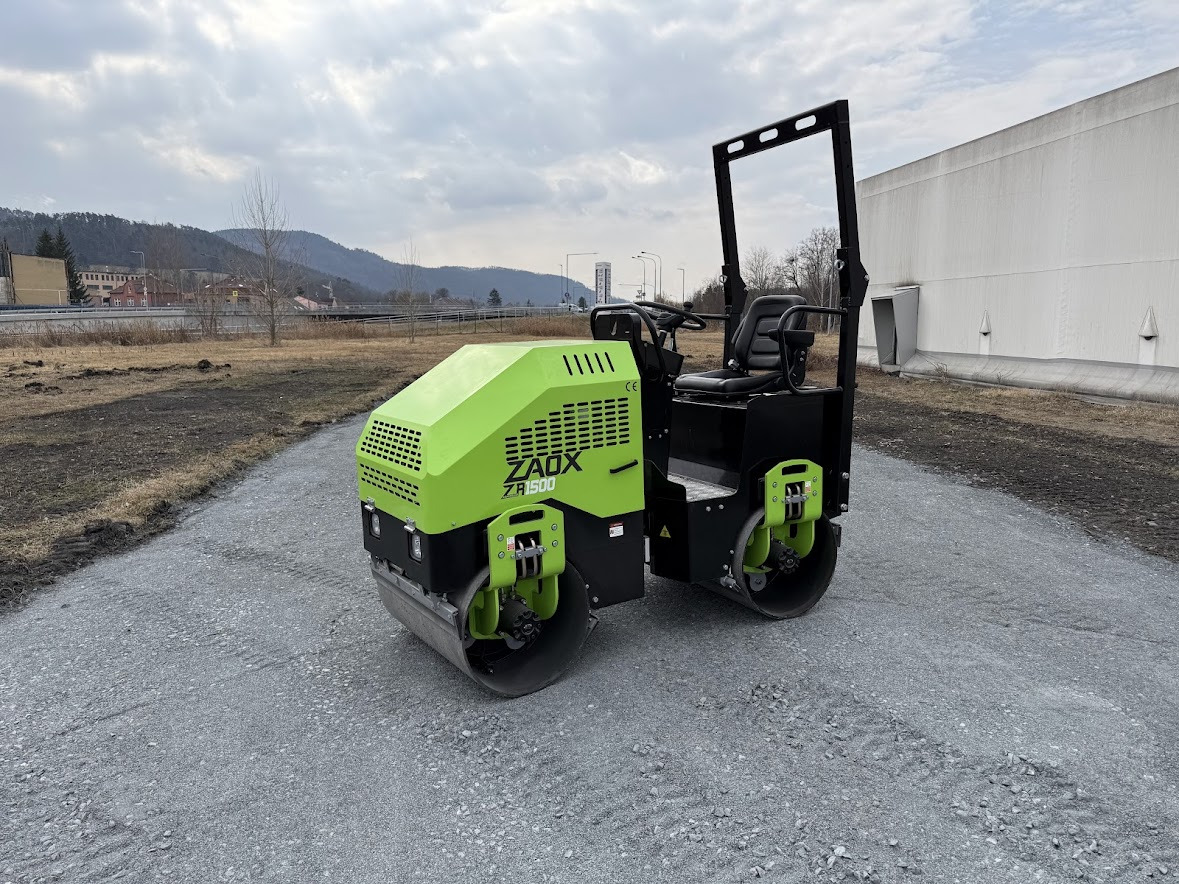 ZAOX CONSTRUCTION MACHINERY A.S. - vehicles for sale undefined: picture 8