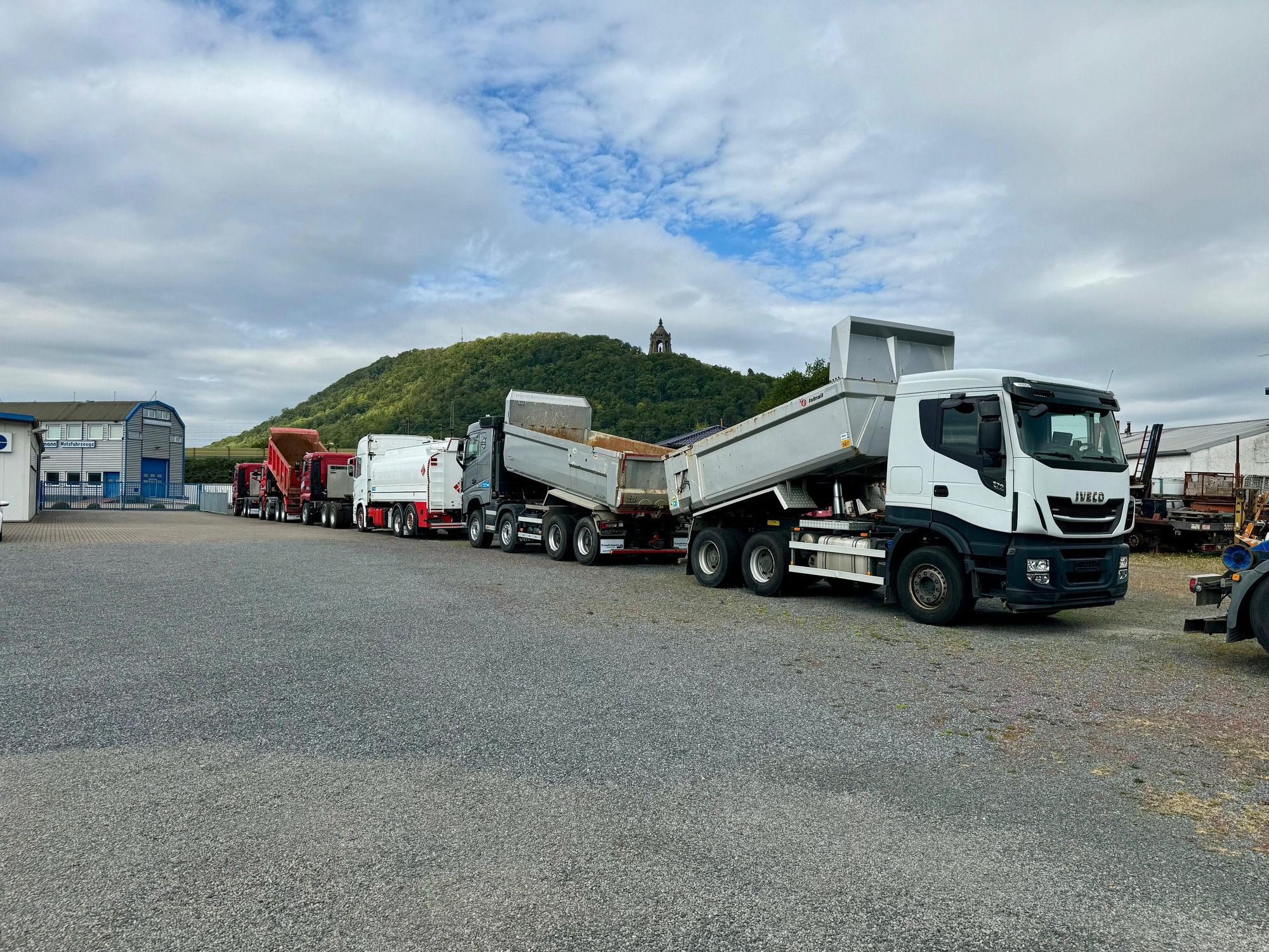 Annette Trendelmann Truck GmbH  undefined: picture 3