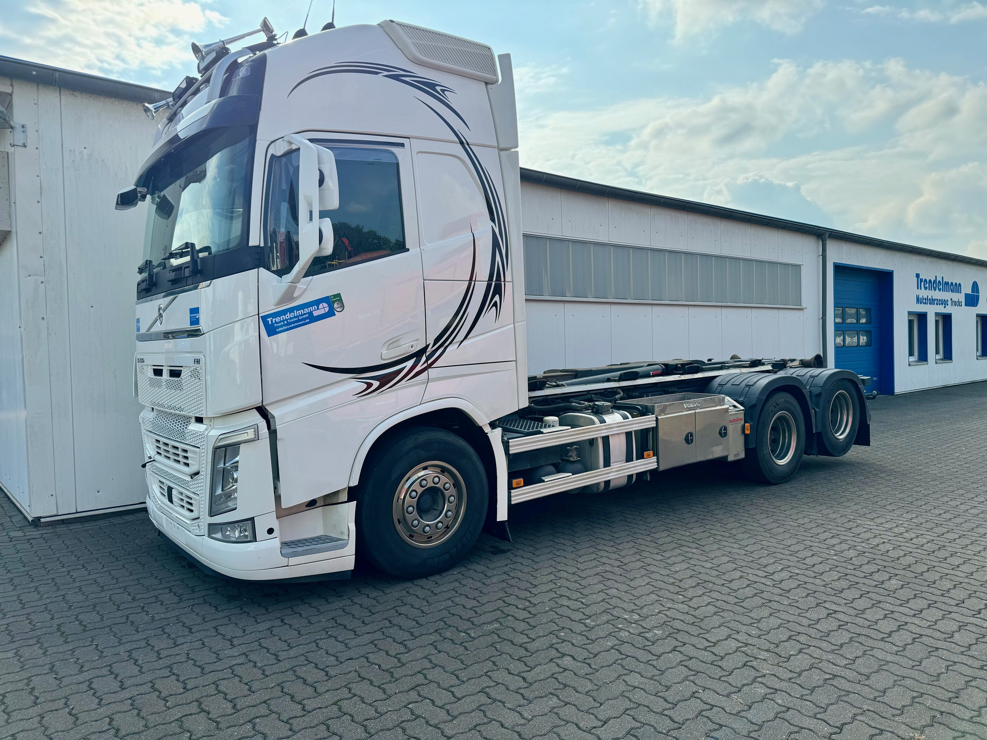 Annette Trendelmann Truck GmbH  undefined: picture 25