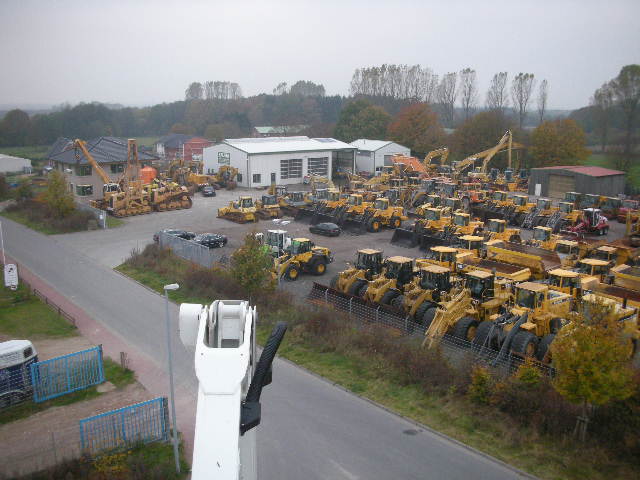 BAUMA Vermiet- und Handels GmbH - Construction machinery HAMM undefined: picture 1