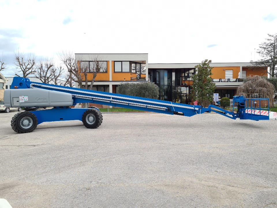 Centro Elevatori SRL - Construction machinery undefined: picture 18