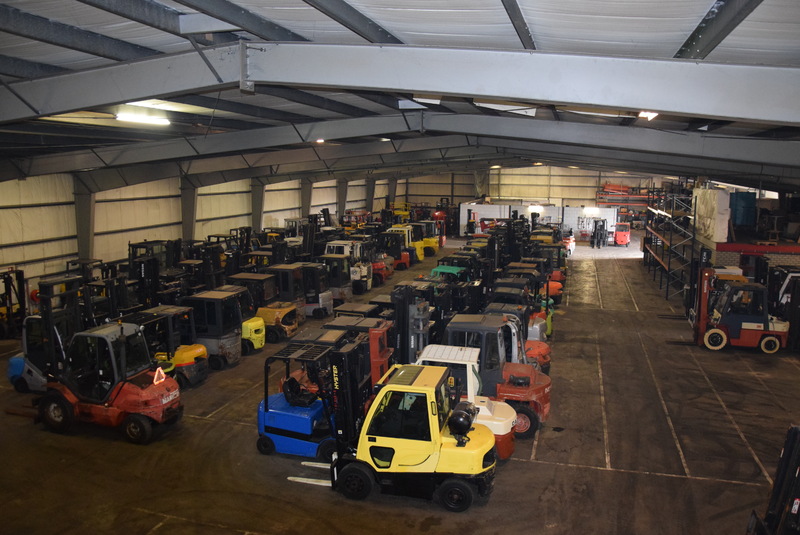 MTC Forklifts b.v. - Material handling equipment - Year: 2002 undefined: picture 4