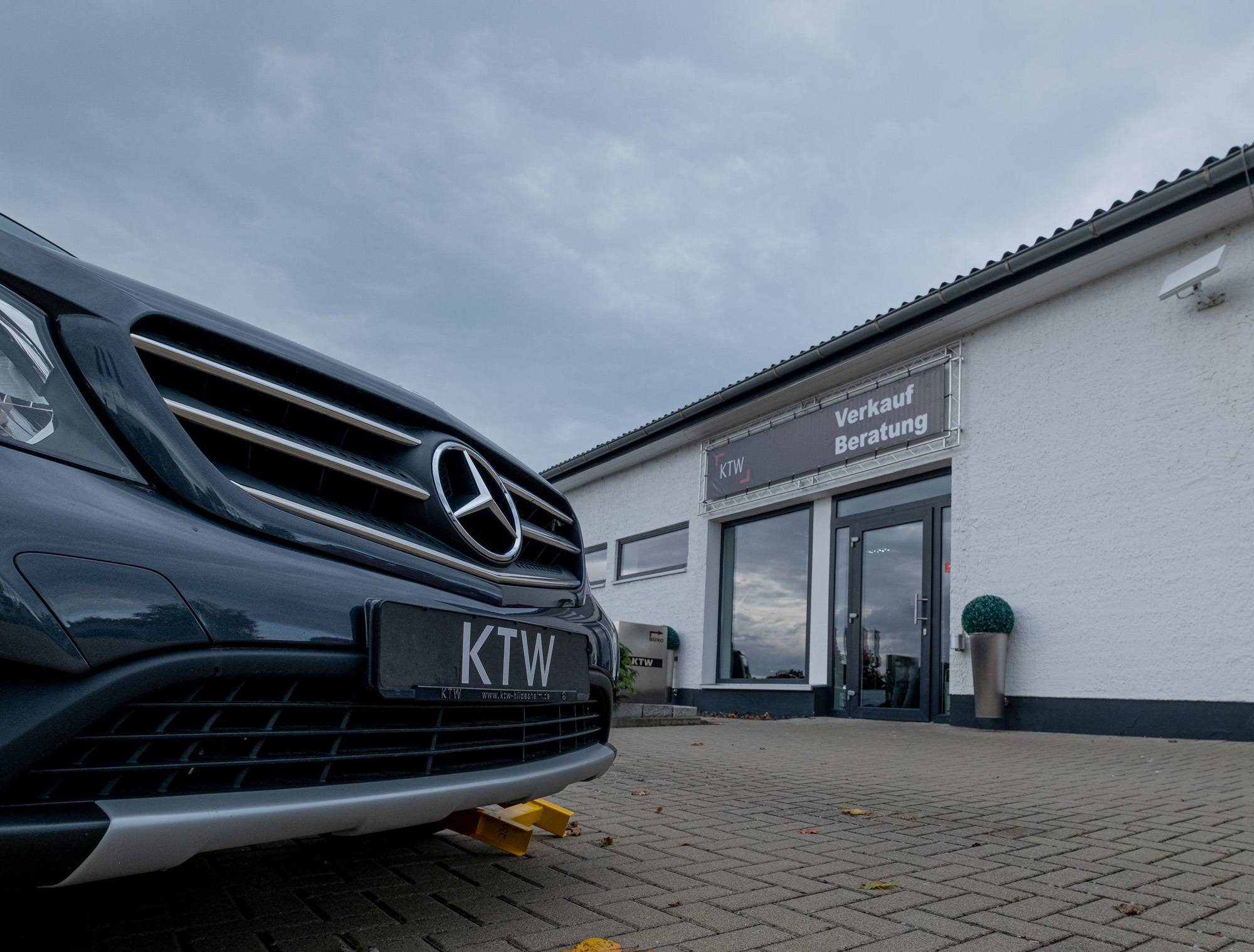 KTW Autohaus GmbH - Vans MERCEDES-BENZ Sprinter undefined: picture 9