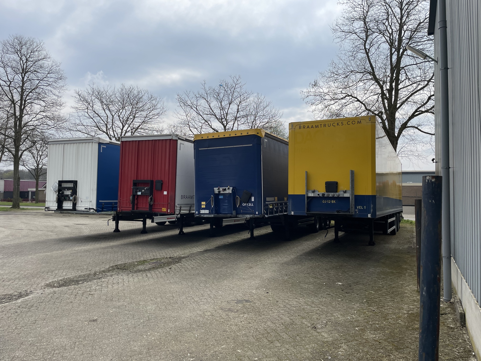 BRAAM TRUCKS & TRAILER VERHUUR B.V. - vehicles for sale undefined: picture 21