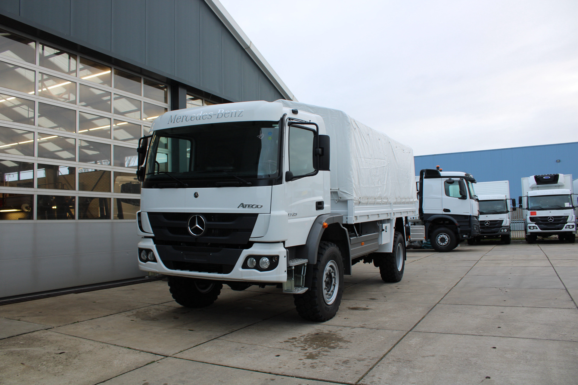 TMH Trucks - vehicles for sale undefined: picture 27