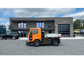 Tipper van