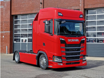 Tractor unit SCANIA S