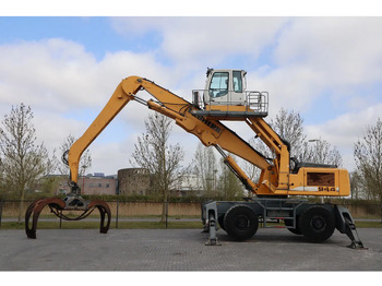Waste/ Industry handler LIEBHERR