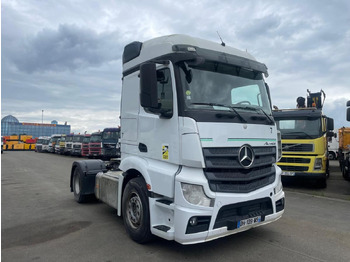 Tractor unit MERCEDES-BENZ Actros 1845