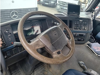 Hook lift truck Volvo FM 400: picture 5