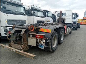 Hook lift truck Volvo FM 400: picture 2