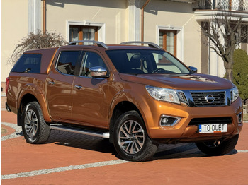 Pickup truck NISSAN Navara