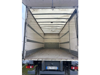 Box truck DAF LF 210: picture 3