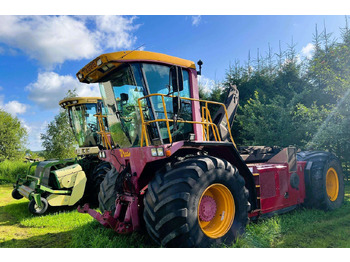 Farm tractor VREDO
