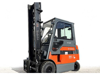 Electric forklift TOYOTA