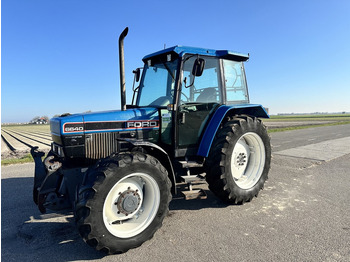 Farm tractor FORD