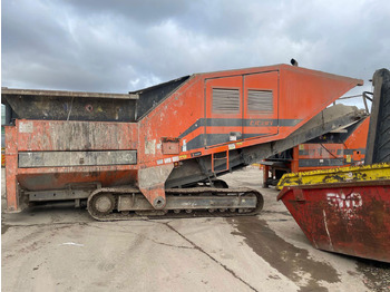 Industrial waste shredder