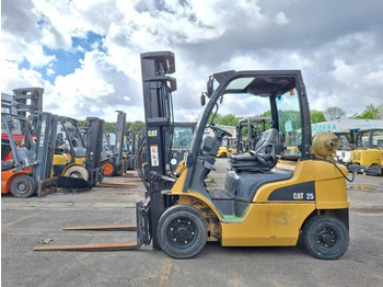 LPG forklift Caterpillar GP25N: picture 3