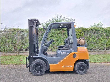 LPG forklift Toyota 028FGF25: picture 3 LPG forklift Toyota 028FGF25: picture 3