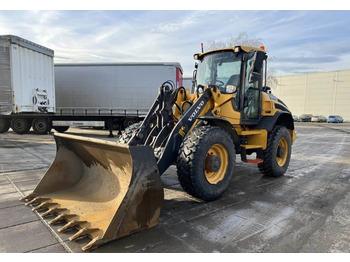 Wheel loader Volvo L45H: picture 4