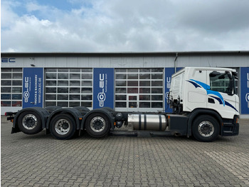 Tank truck, Crane truck Scania G 410 B8x2*6 NB LNG Fahrgestell Nebenantrieb: picture 4