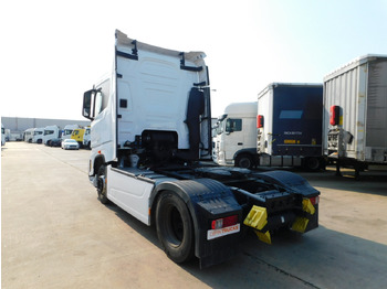 Tractor unit Ford F max 4x2 scab e6 12tx2620 ecotorq: picture 4