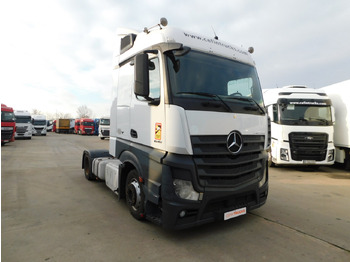Tractor unit Mercedes Actros: picture 2