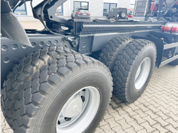 Dumper Tatra Phoenix 8x8 Phoenix 8x8, Stahlmulde ca. 22m³, hydr. Heckklappe: picture 4 Dumper Tatra Phoenix 8x8 Phoenix 8x8, Stahlmulde ca. 22m³, hydr. Heckklappe: picture 4