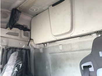 Tractor unit Stralis AS440S45 T/P 4x2 ONLY FOR SPAREPARTS!!! Stralis AS440S45 T/P 4x2 ActiveSpace: picture 3