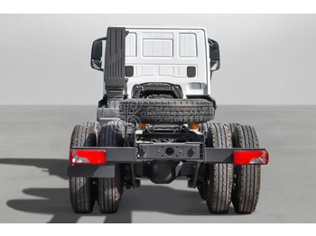 Cab chassis truck Iveco T-WAY AD380T47H 6x4 R24 Tyres Chassis - Barcelona Stock: picture 3