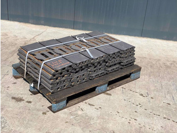 New Frame/ Chassis for Construction machinery Hyundai R280 / R290 / R320 Shoes/Pads: picture 3