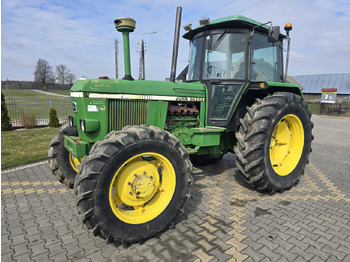 Farm tractor JOHN DEERE 40 Series