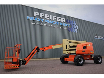 Articulated boom JLG