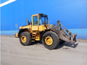 Wheel loader Volvo L 120 E: picture 3