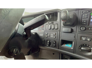 Tractor unit Scania R560 V8 Scania R560 V8 Manual 6x2 Boogie lift: picture 3